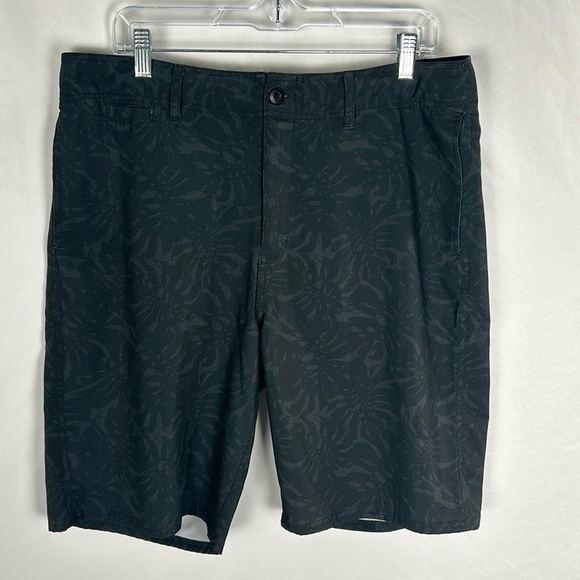 Ocean Current Black Floral Shorts -Size 34 - Picture 1 of 7
